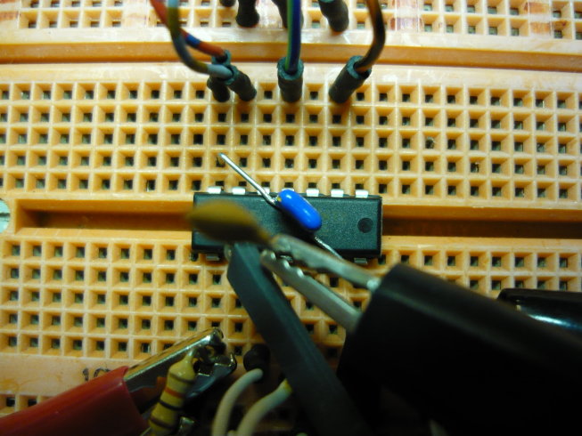 decoupling-breadboard